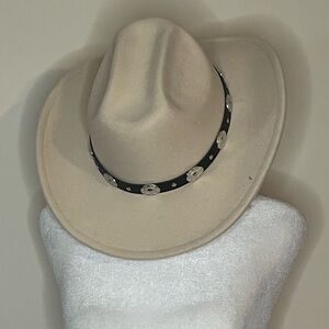 Beige Cowboy Hat with Black Concho Band – Never Worn – Adjustable Fit